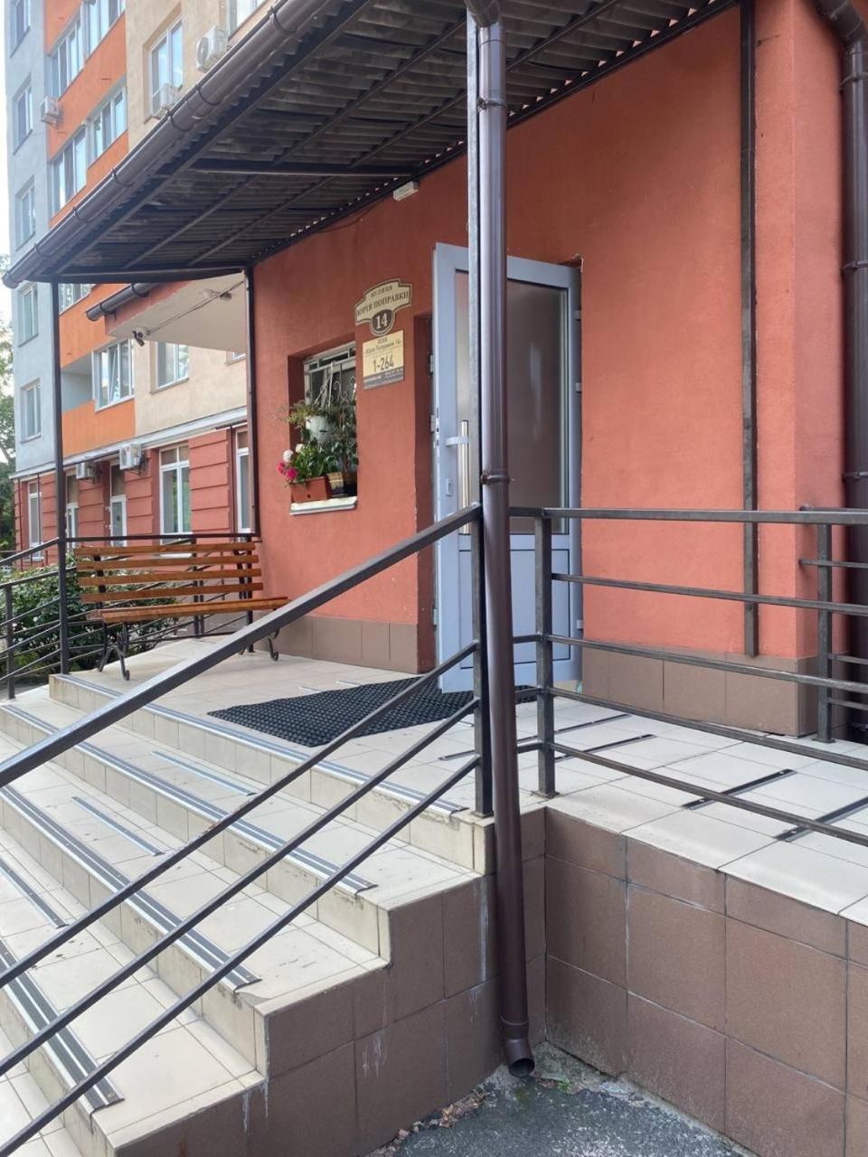 В 2 Минутах Від Метро Чудова Квартира В Новому Домі Kiew Exterior foto